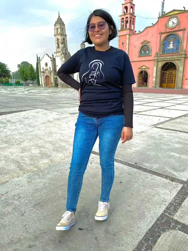 Playera de la Virgen María